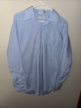 Light Blue Men's Dress Shirt with Spread Collar